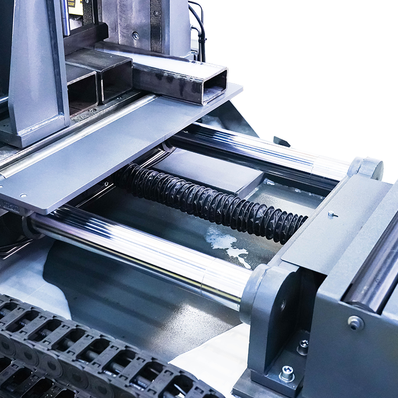 S-6240M CNC Band Saw for Angle Cutting