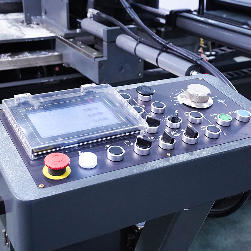 S-6240M CNC Band Saw for Angle Cutting